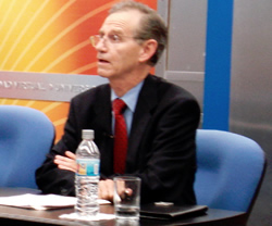 Dr. Carlos Mijares